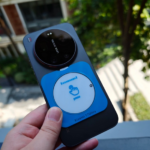 Đừng dán thứ này lên smartphone