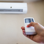 Bật điều hòa 8 tiếng mỗi ngày hết bao nhiêu tiền điện? Đáp án từ EVN khiến nhiều người bất ngờ